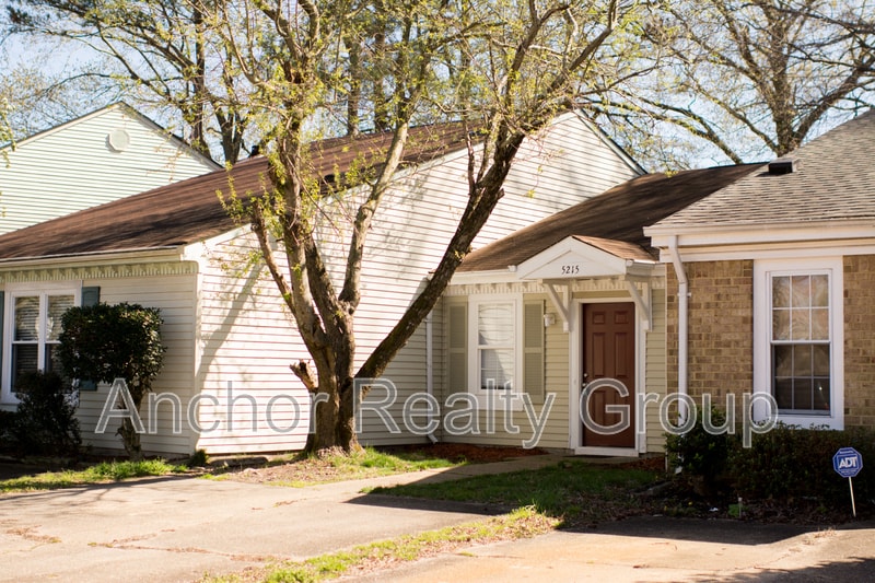 Primary Photo - 5215 Condor St