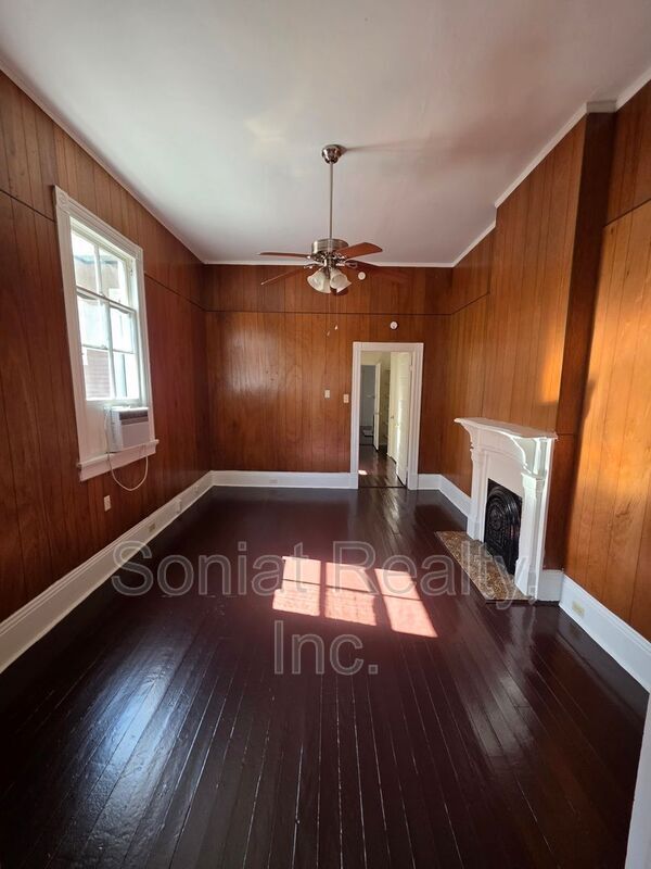 Foto del edificio - 311 S Scott St