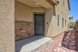 Building Photo - 6736 Prairie Dusk Dr