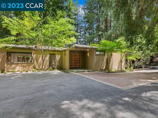 Building Photo - 9 Redwood Cir