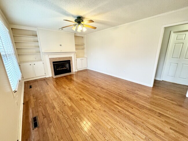 Foto del edificio - 3 bedroom home in Westminster