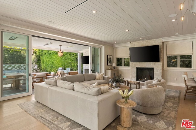 Building Photo - 15000 Altata Dr