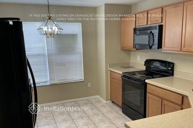 Building Photo - 352 Briar Bay Cir