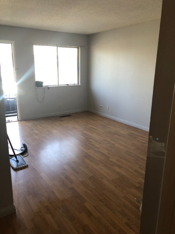 Foto del edificio - 1550 Herbert St