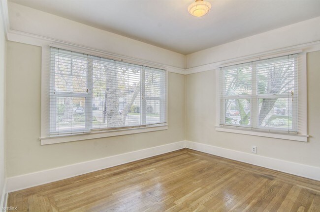 Foto del edificio - 2 br, 1 bath House - 3451 I St