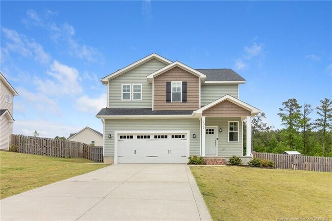 Building Photo - 105 Woodford Ln
