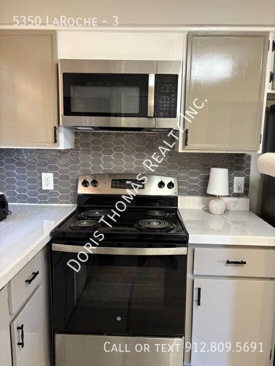 Foto del edificio - 5350 LaRoche-3