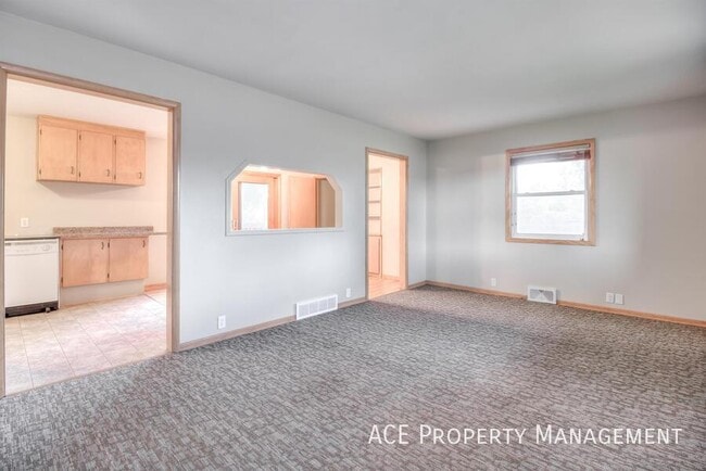 Foto del edificio - 2717 Lawndale Dr