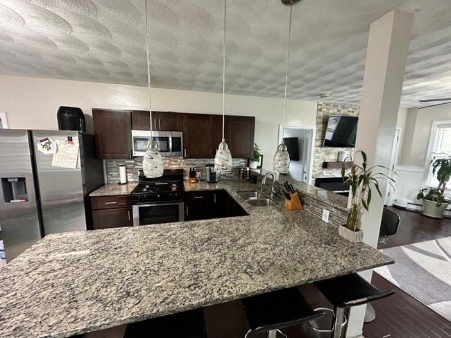 Photo - 8. Seymour Ave Apartment