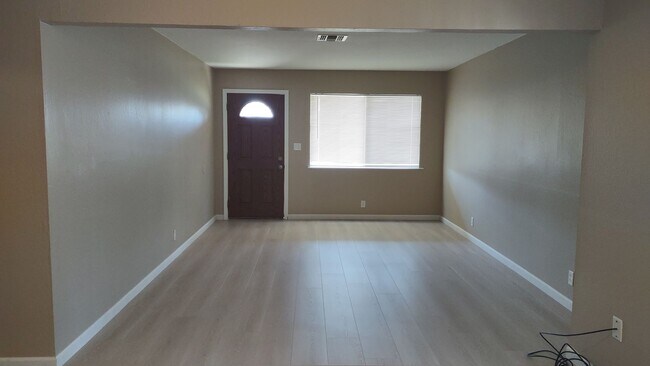 Foto del edificio - 2718 Toro Ct