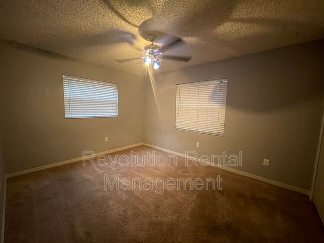 Building Photo - 341 Frosti Way