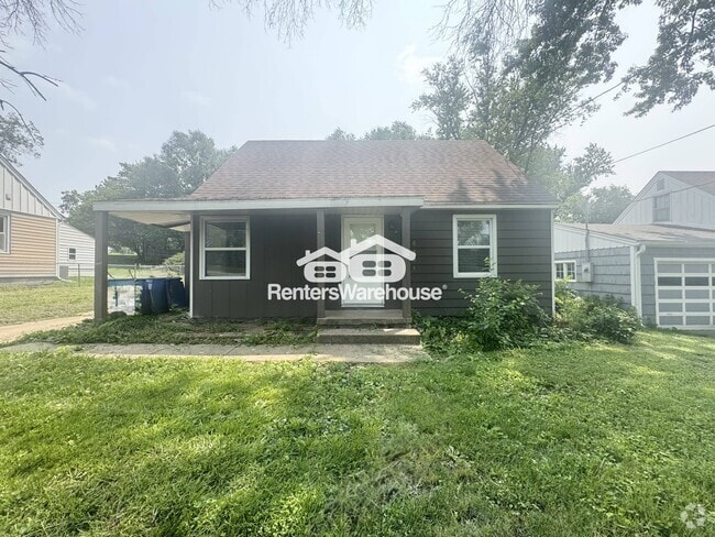 Building Photo - 6803 SW 16th St