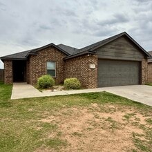 Building Photo - 1020 Preston Trails