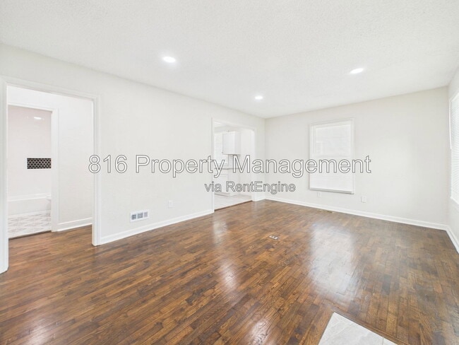 Building Photo - 8404 E 47th Terrace