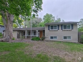 Building Photo - 3607 Robinwood Terrace