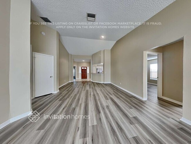 Foto del edificio - 1205 Bloom Hill Ave