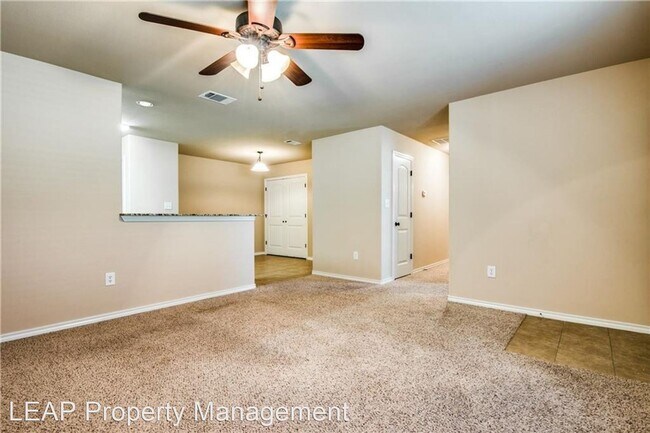 Foto del edificio - 3 br, 2 bath House - 6450 Gregg Road