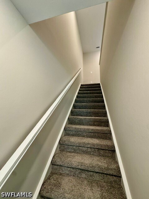 Building Photo - 27899 Radiant Ct