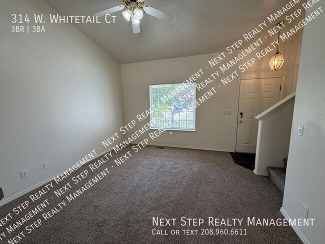 Foto del edificio - 314 W Whitetail Ct