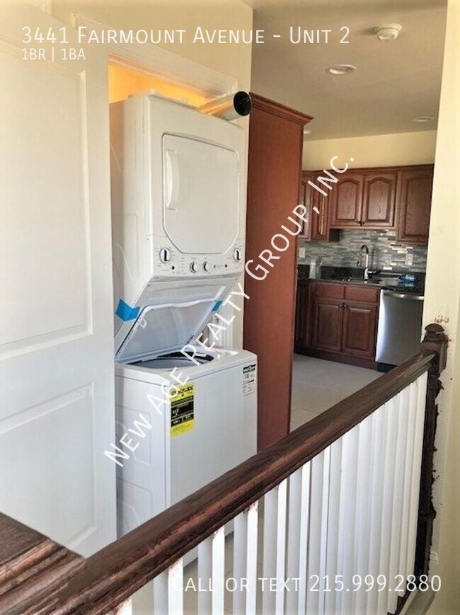 Building Photo - Newly renovated, junior 1 bedroom, 1 bathr...