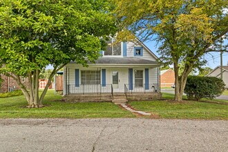 Building Photo - 3934 W Rd 100 N