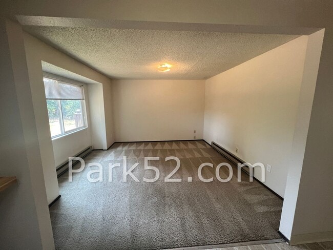 Building Photo - 12613 80th Ave E