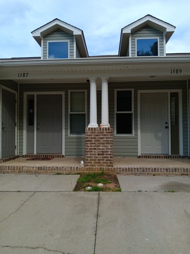 Building Photo - 1589 Quazar Rd