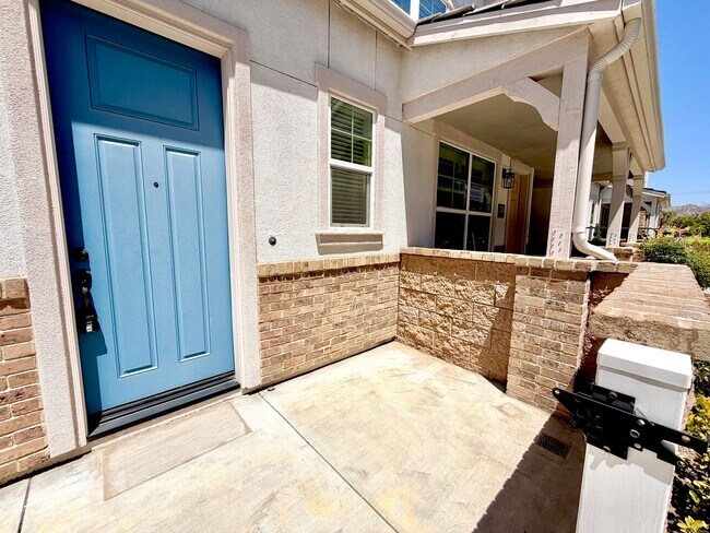 Foto del edificio - Charming 3bed 2.5 bath Simi Valley Home