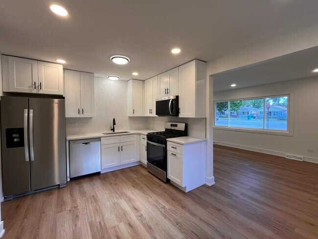 Foto del edificio - 5220 State Rd