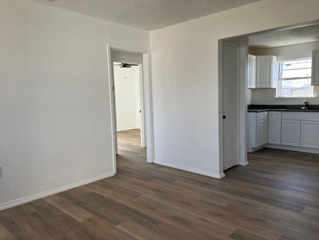 Foto del edificio - For Lease - 3707 Jackson Ave - Odessa Tx