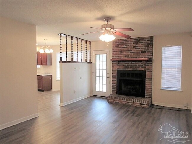 Building Photo - 4548 Tradewinds Dr
