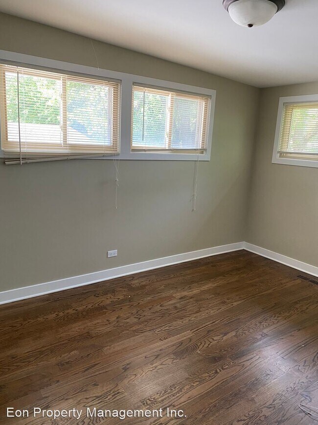 Foto del edificio - 3 br, 2 bath House - 747 LeClaire Ave