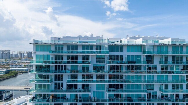 Foto del edificio - 400 Sunny Isles Blvd