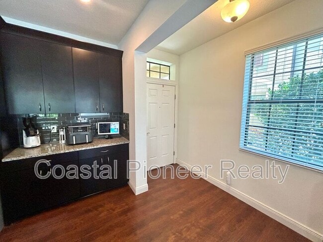 Photo - 9134 Fox Sparrow Rd House