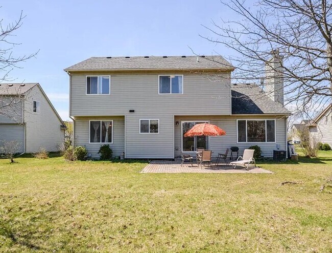 Foto del edificio - 4079 Crystal Creek Dr