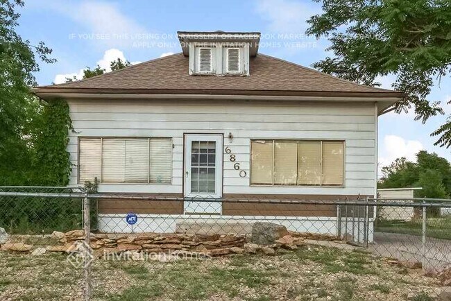 Building Photo - 6860 Magnolia St