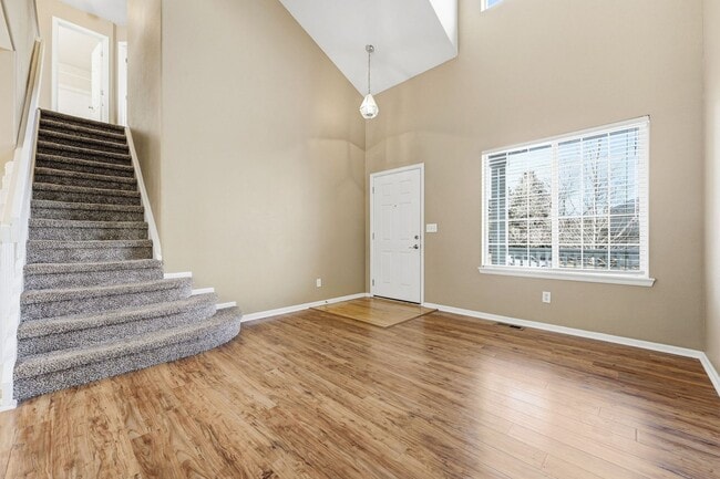 Building Photo - Large home in Cherry Creek School district