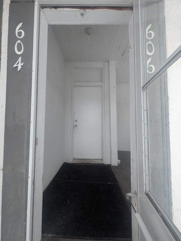 Foto del edificio - 604 Adams St NE