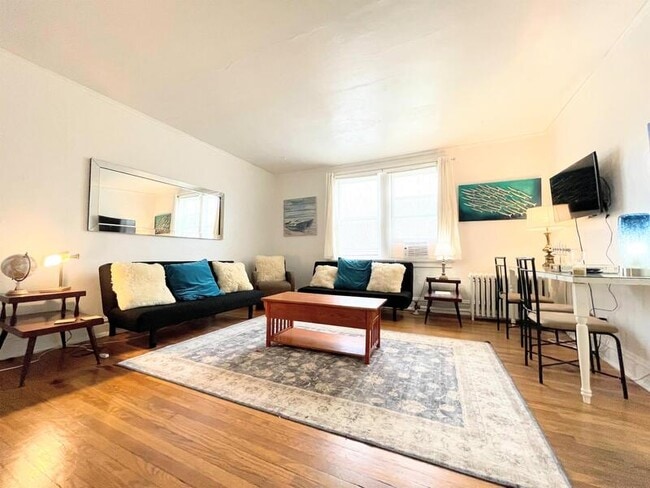 Building Photo - 6649 Berthold Ave