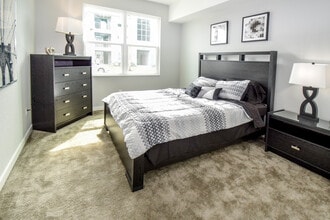 Building Photo - The Solera at Kendall West