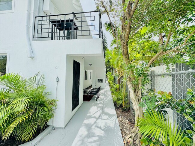 Foto del edificio - 828 SW 2nd St