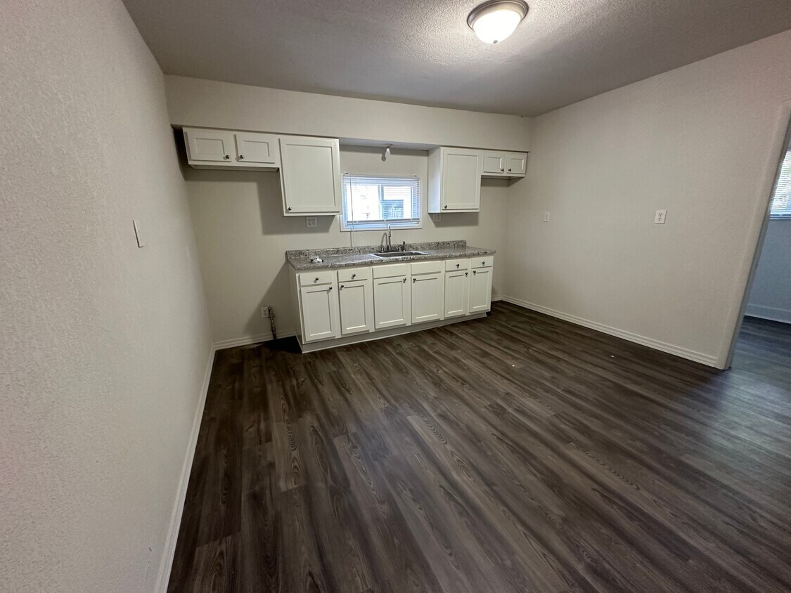 Foto principal - 817 Holly St