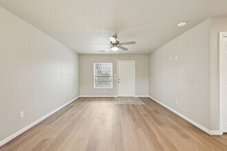 Building Photo - 278 Plez Morgan