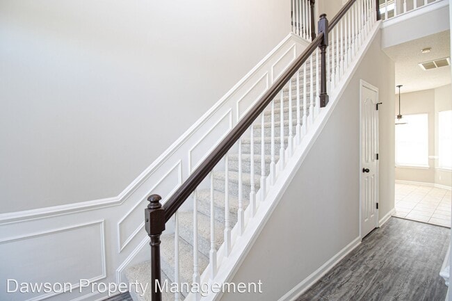 Building Photo - 3 br, 2.5 bath House - 13200 Crooked Pine ...