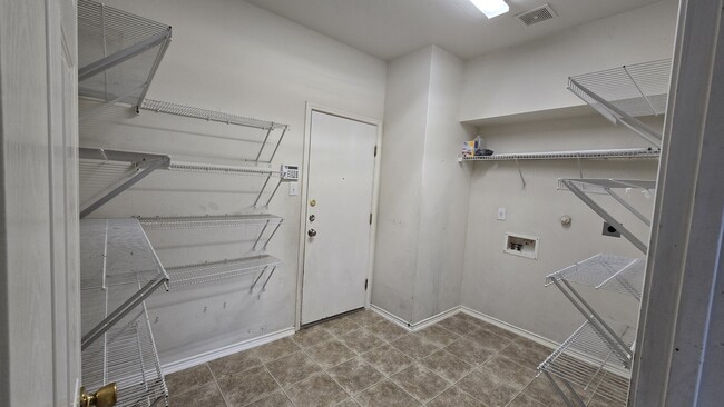 Building Photo - 16902 Graham Walk