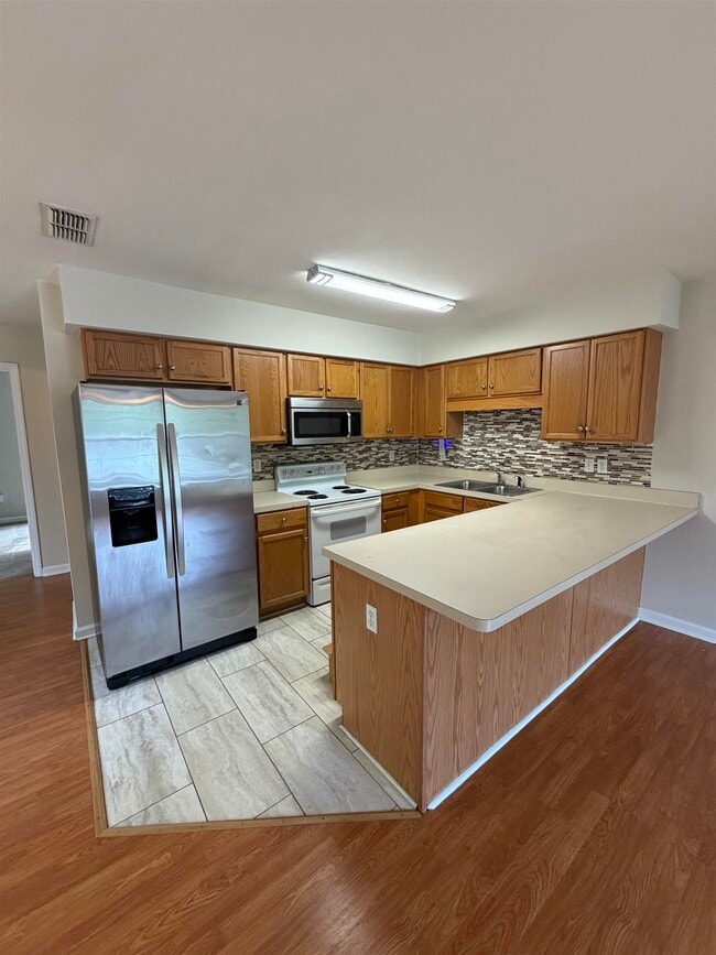 Building Photo - 1409 Deer Haven Ln