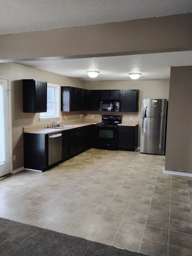 Building Photo - 2683 Soule Dr