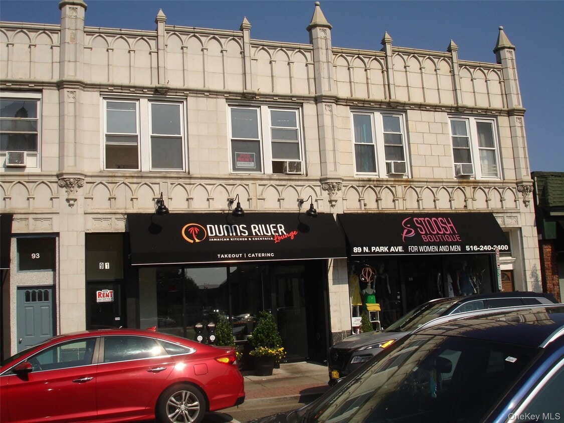 Primary Photo - 91 N Park Ave