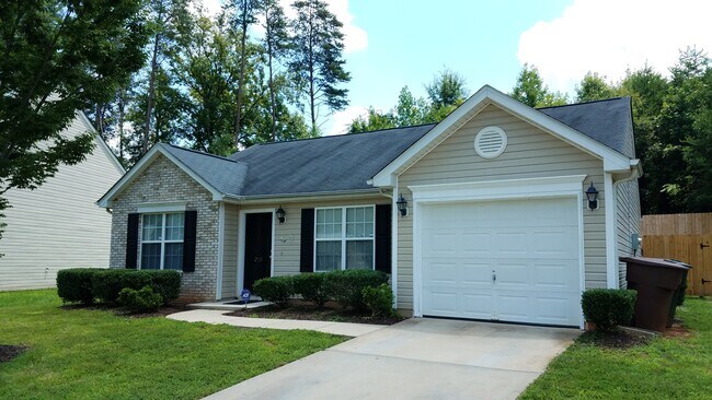 Foto del edificio - 210 Kinnley Ct