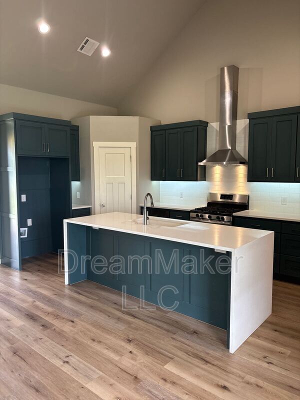 Foto del edificio - 3043 SE 34th St